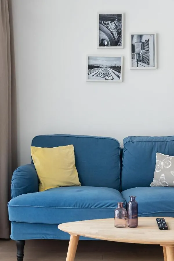 Quiet And Cozy Apartment Next To Mariahilfer Strasse And Naschmarkt With Ac, Minimum 30 Nights Vienna Austria