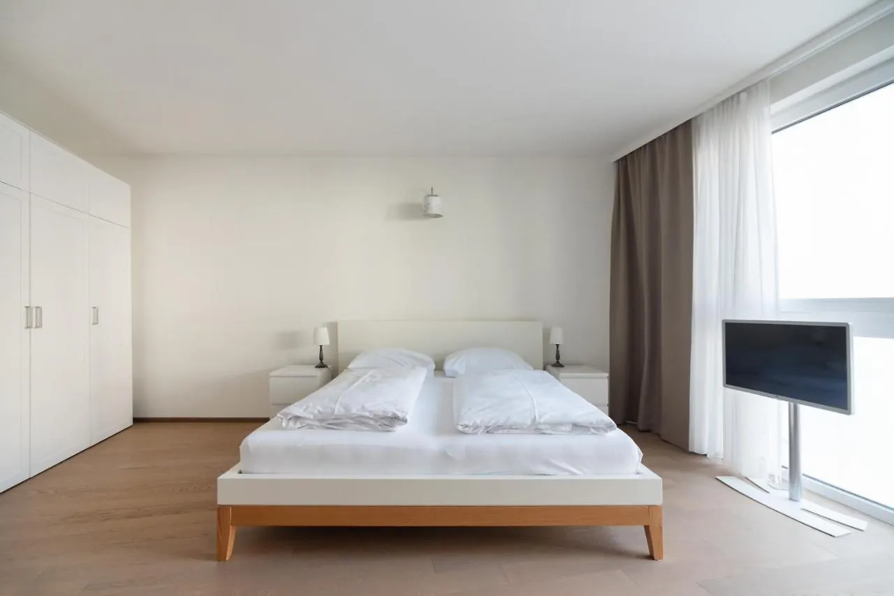 Quiet And Cozy Apartment Next To Mariahilfer Strasse And Naschmarkt With Ac, Minimum 30 Nights Vienna